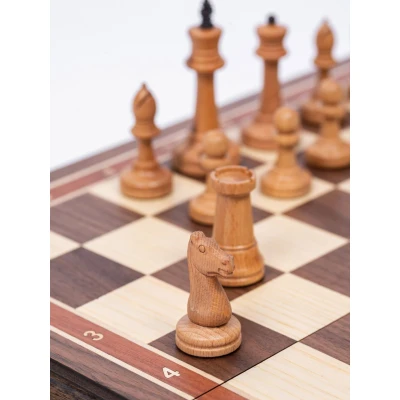 Шахматы подарочные из американского ореха с фигурами из бука Люкс