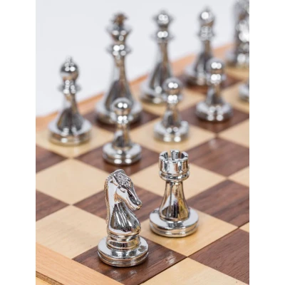 Шахматы деревянные подарочные с ручкой и ячейками, фигуры металл