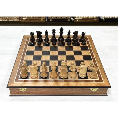 Шахматы подарочные из эвкалипта в ларце с Суприм лакированные