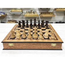 Шахматы подарочные из эвкалипта в ларце с Суприм лакированные