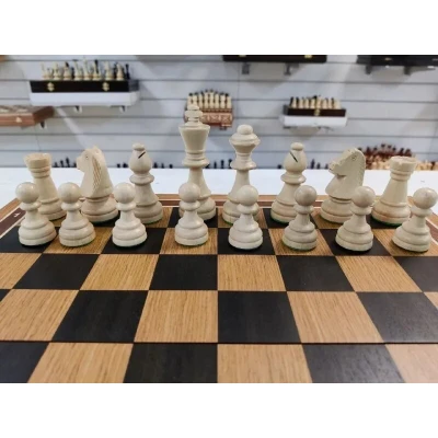 Шахматы турнирные Стаунтон дуб фигуры с утяжелением 45 на 45 см