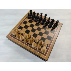Шахматы подарочные в ларце из дуба с фигурами из карельской березы
