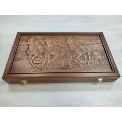 Нарды деревянные подарочные Тройка лошадей из массива бука