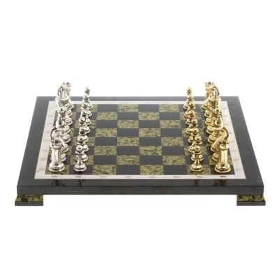 Шахматы подарочные из камня "Стаунтон" доска 40х40 см змеевик фигуры из металла