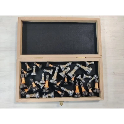 Шахматы подарочные Итальянский дизайн 41.5 см светлые