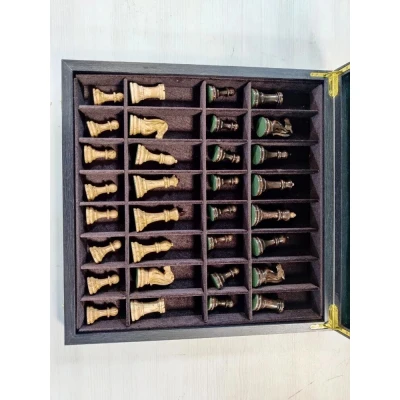 Шахматы карельская береза Стаунтон моренный дуб в ларце