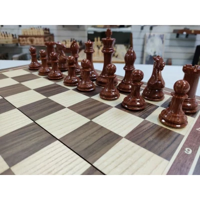 Шахматы профессиональные на доске из ореха 50 на 50 см с утяжеленными фигурами из композита