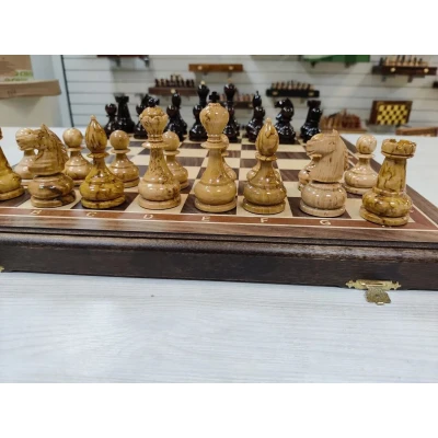 Шахматы эксклюзивные карельская береза и американский орех 50 на 50 см