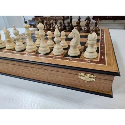 Шахматы деревянные в подарочном ларце из дуба с утяжеленными фигурыми из граба 45 на 45 см ручная работа