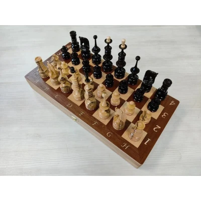 Шахматы подарочные Клен Презент 40х40 см