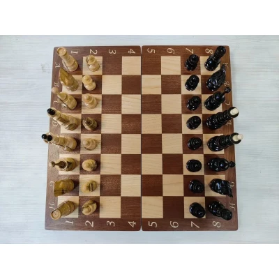 Шахматы подарочные Клен Презент 40х40 см