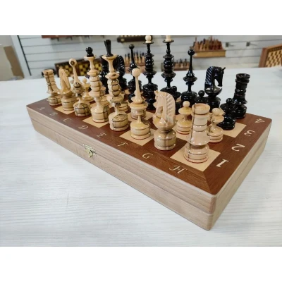 Шахматы подарочные Клен Презент 40х40 см