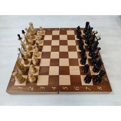 Шахматы подарочные Клен Презент 40х40 см