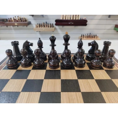 Шахматы подарочные из карельской березы на доске из черного дерева 45 на 45 см