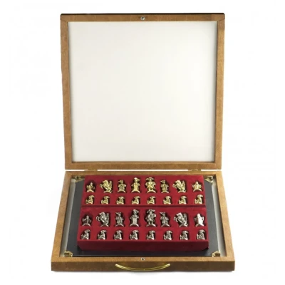 Шахматы подарочные Средневековье лемезит, мрамор, змеевик 44 на 44 см