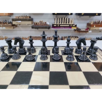 Шахматы резные Королевские из дуба большие