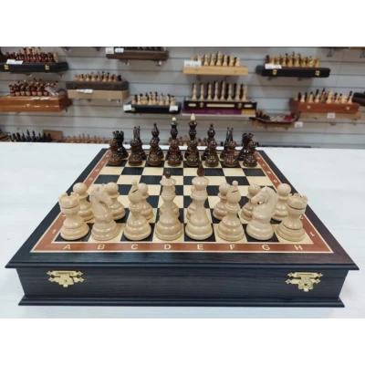 Шахматы подарочные мореный дуб фигуры из граба