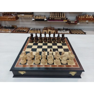 Шахматы подарочные мореный дуб фигуры из граба