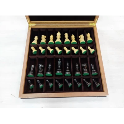 Шахматы подарочные Гамбит эвкалипт самшит люкс