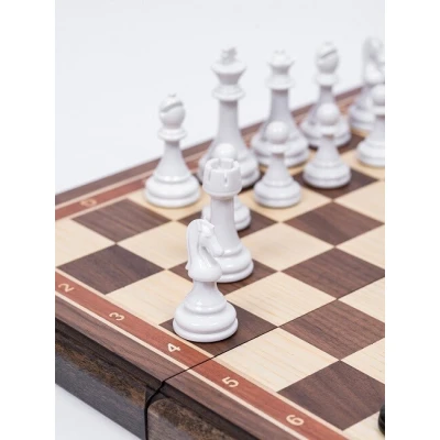 Шахматы подарочные из американского ореха с фигурами Итальянский дизайн черно-белые