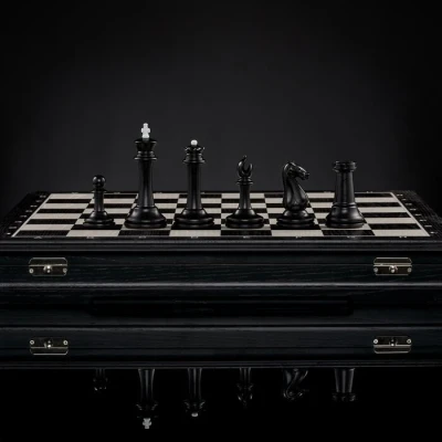 Шахматы Стаунтон Фаворит черно-белый