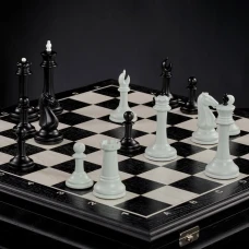 Шахматы Стаунтон Фаворит черно-белый