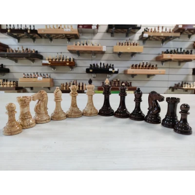 Шахматные фигуры Стаунтон из карельской березы