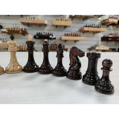 Шахматные фигуры Стаунтон из карельской березы