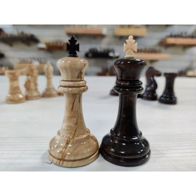 Шахматные фигуры Стаунтон из карельской березы