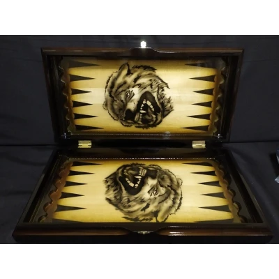 Шахматы нарды шашки Волк резные большие