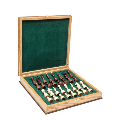 Шахматы дубовые Бастион 