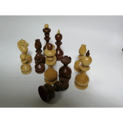 Шахматные фигуры Ферам, дуб