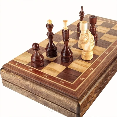 Шахматы Бастион орех средние