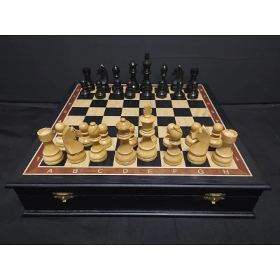 Шахматы в ларце Дебют моренный дуб средние