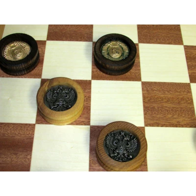 Шашки Герб России против СССР