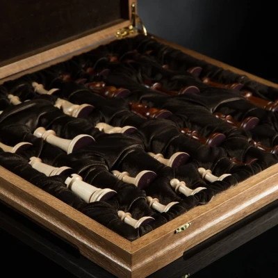 Шахматы "Стаунтон Фаворит" (тёмная доска)