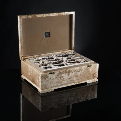 Шахматы "Стаунтон Ретро" из карельской березы