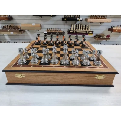 Шахматы подарочные Итальянский дизайн в ларце из дуба