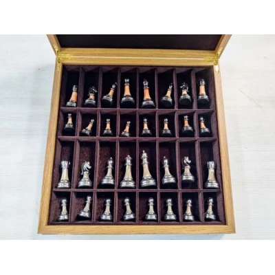 Шахматы подарочные Итальянский дизайн в ларце из дуба