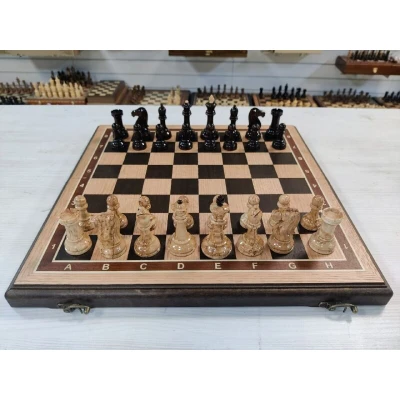 Шахматы Стаунтон из карельской березы и дуба