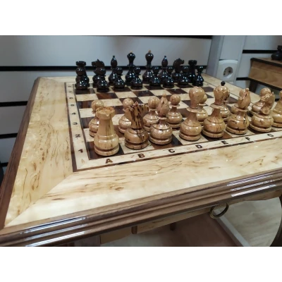 Шахматный Стол из Карельской березы Люкс