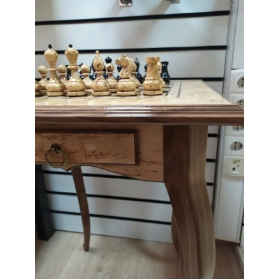 Шахматный Стол из Карельской березы Люкс