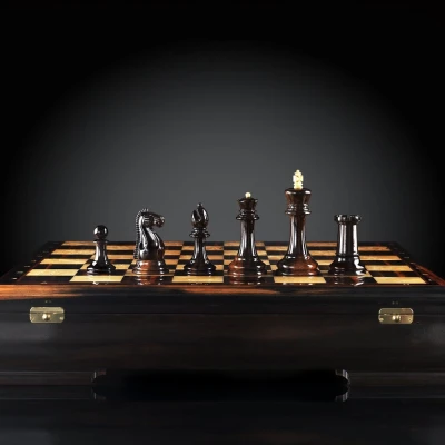 Шахматы Стаунтон Люкс (макассар/карельская береза)