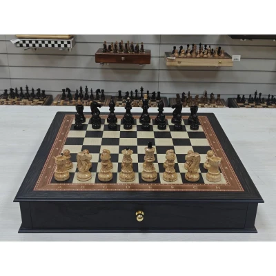 Шахматы подарочные из мореного дуба в ларце с фигурами карельская береза Люкс