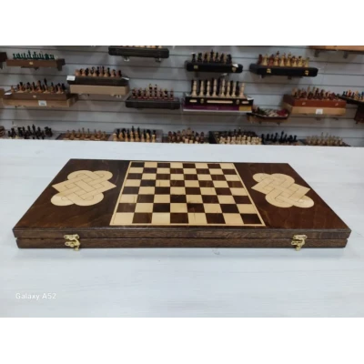 Нарды подарочные Лев из дерева 60 на 60 см с чехлом