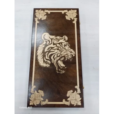 Нарды подарочные Тигр из дерева 60 на 60 см с чехлом