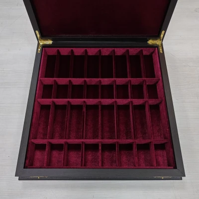 Шахматная доска ларец без фигур моренный дуб 40 см