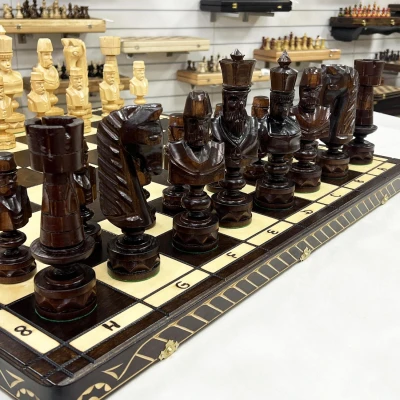 Шахматы Цезарь, Madon