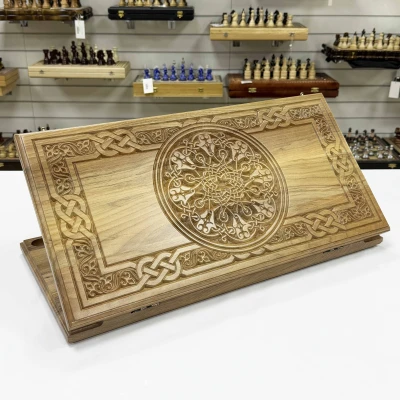 Нарды резные из массива ореха Орнамент 60 см с чехлом