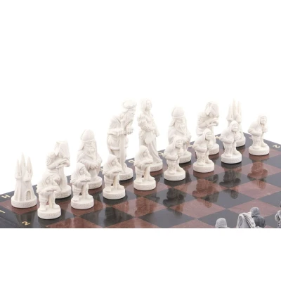 Каменные шахматы "Средневековье" камень лемезит и змеевик 40х40 см